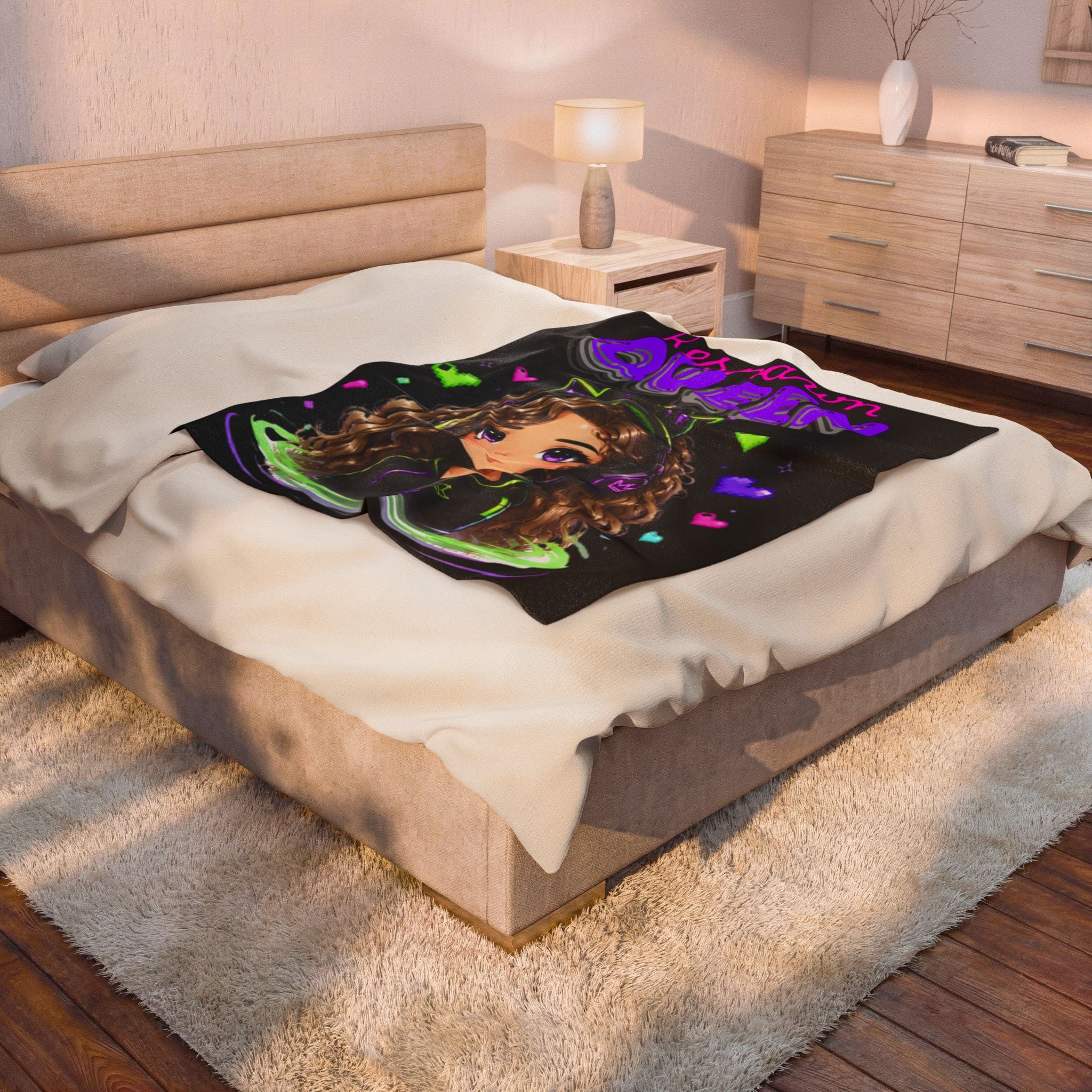 Chibi Queen Poppy Plush Blanket
