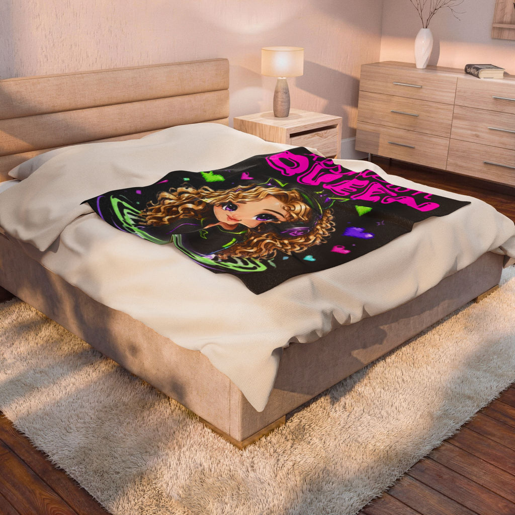 Chibi Queen Faye Plush Blanket