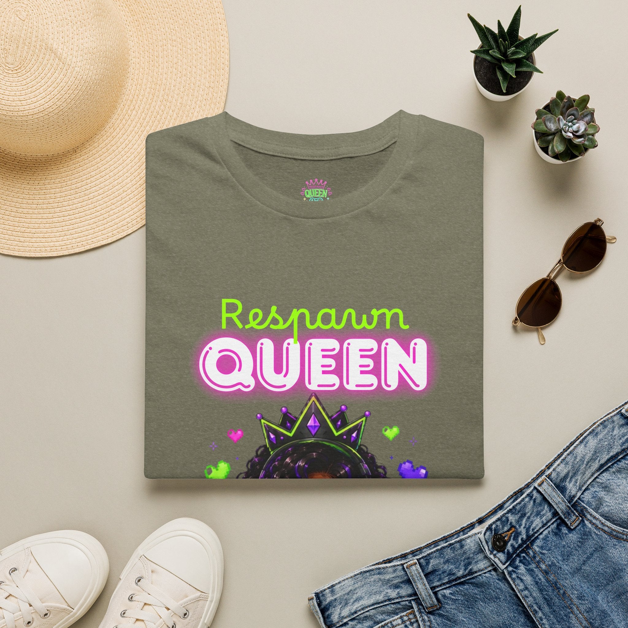 Chibi Queen Raven Tee